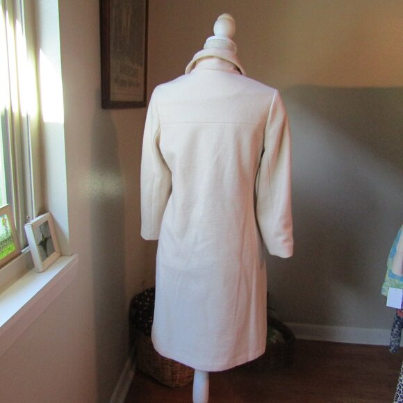Italian made Wool Embroidery Pull Over Coat - Picture 4 of 12